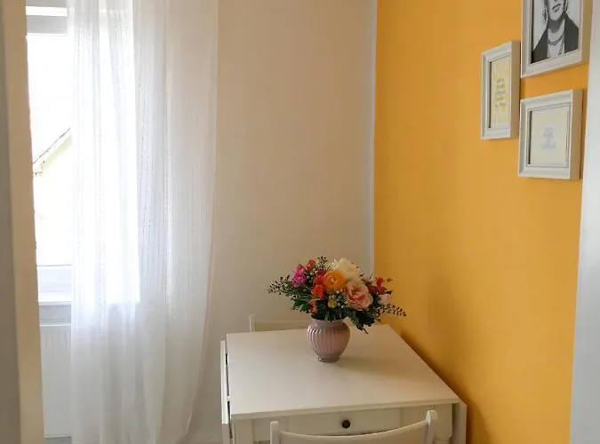 Dream 'frida' Apartment